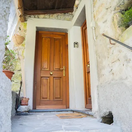 La Casa Di Pietra - *