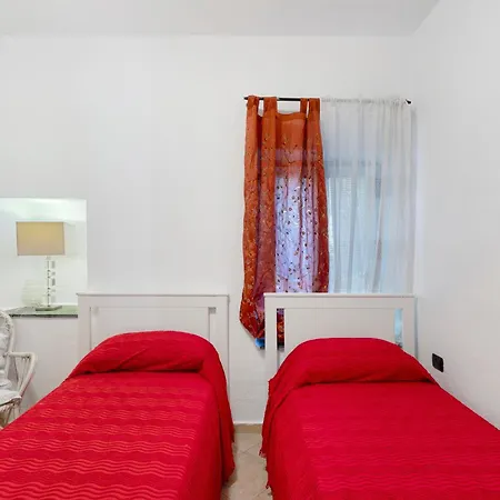 La Casa Di Pietra - *